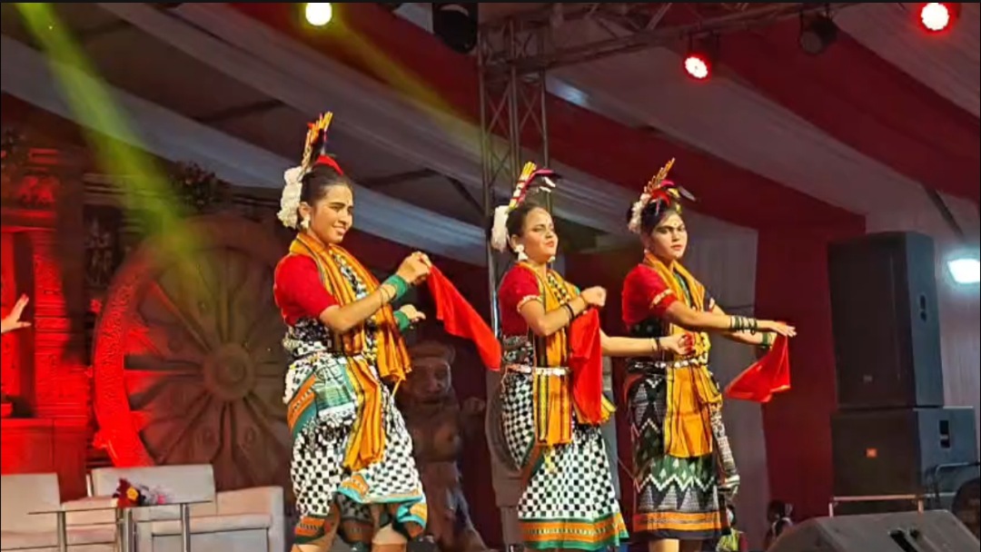 ଲିଙ୍ଗରାଜ ମହୋତ୍ସବ ରେ ଓଡିଶୀ ନୃତ୍ୟ ପରିବେଷଣ 