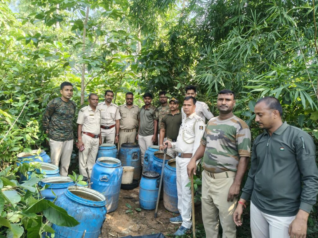 Thakurmunda Excise Raid : ଅବକାରୀ ବିଭାଗ ର ଅଚାନକ ଚଢ଼ାଉ 